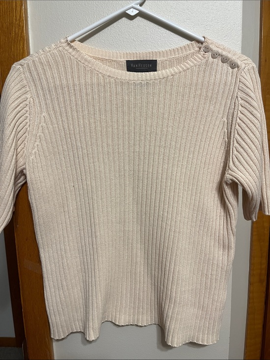 Van Heusen Sweaters - Van Heusen Light Cream Ribbed Short Sleeve sweater with Shoulder Buttons